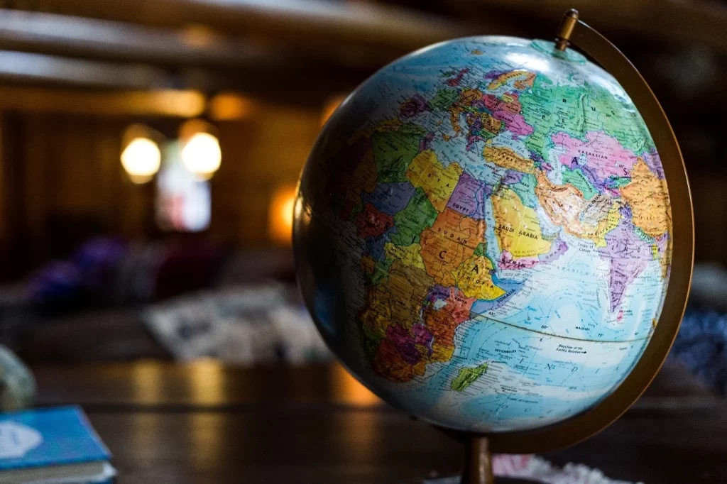 It is a globe marked with every country, it represent the influence of the English language